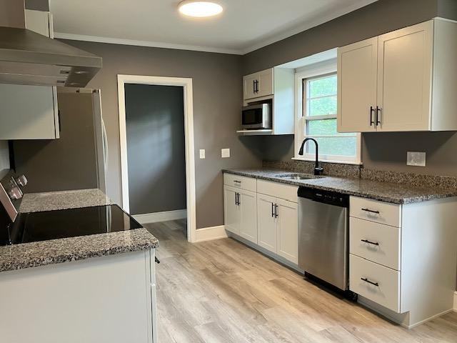 232 Main St - Photo 3 of 11