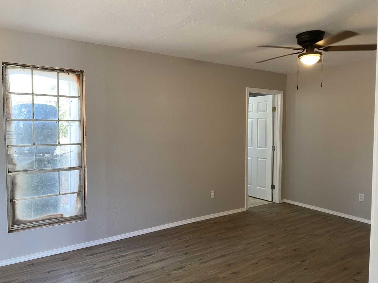 216 E Rock Circle Dr - Photo 4 of 19