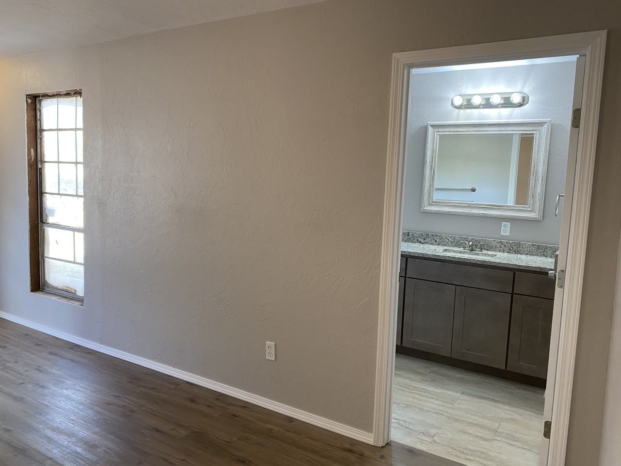 216 E Rock Circle Dr - Photo 5 of 19