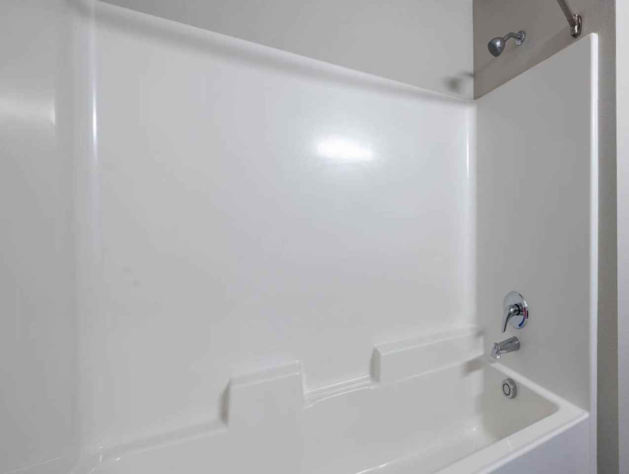 1650 NE Market Drive - Photo 6 of 50