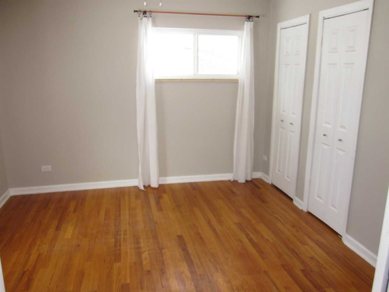 1810 S Knox Ct - Photo 3 of 11