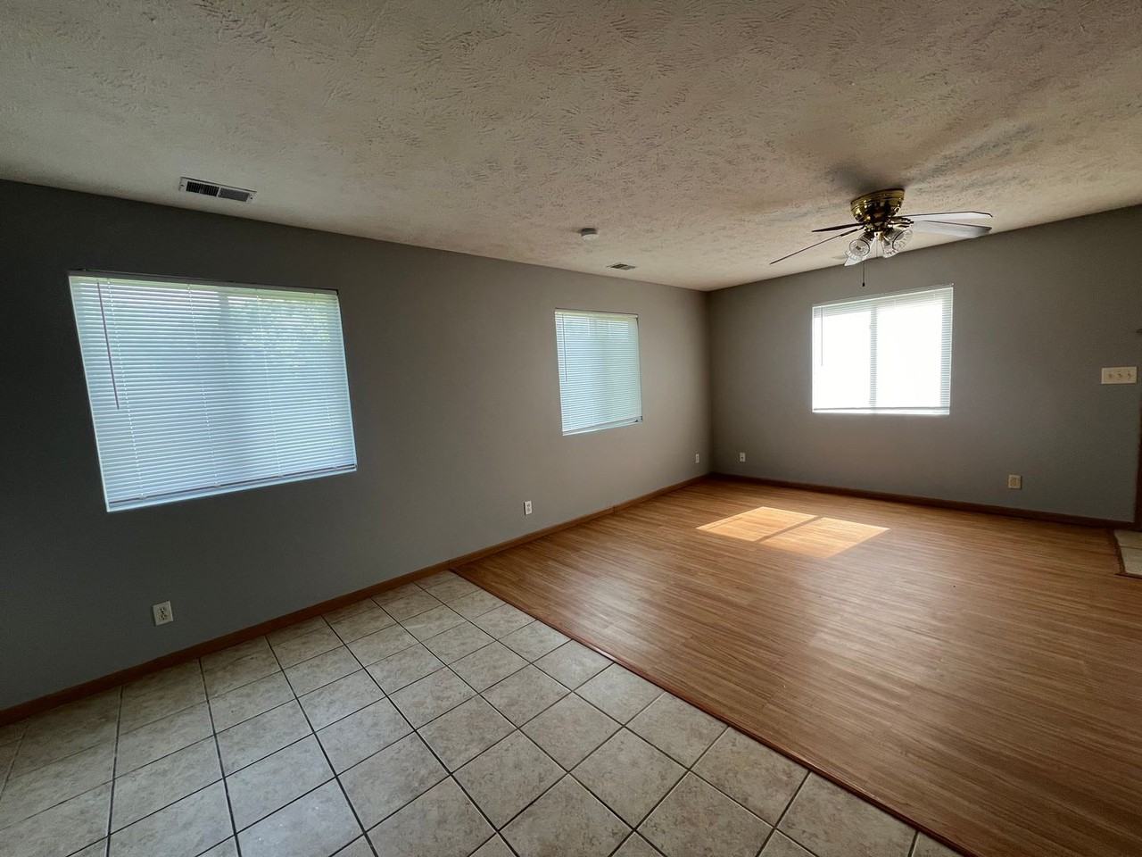 105 w. B - Photo 2 of 16