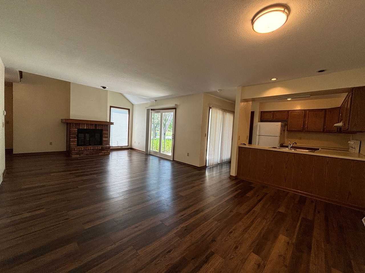4130 Rodeo Dr - Photo 2 of 12
