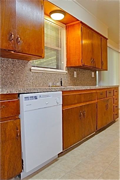 1218 Bonnie Drive - Photo 5 of 17