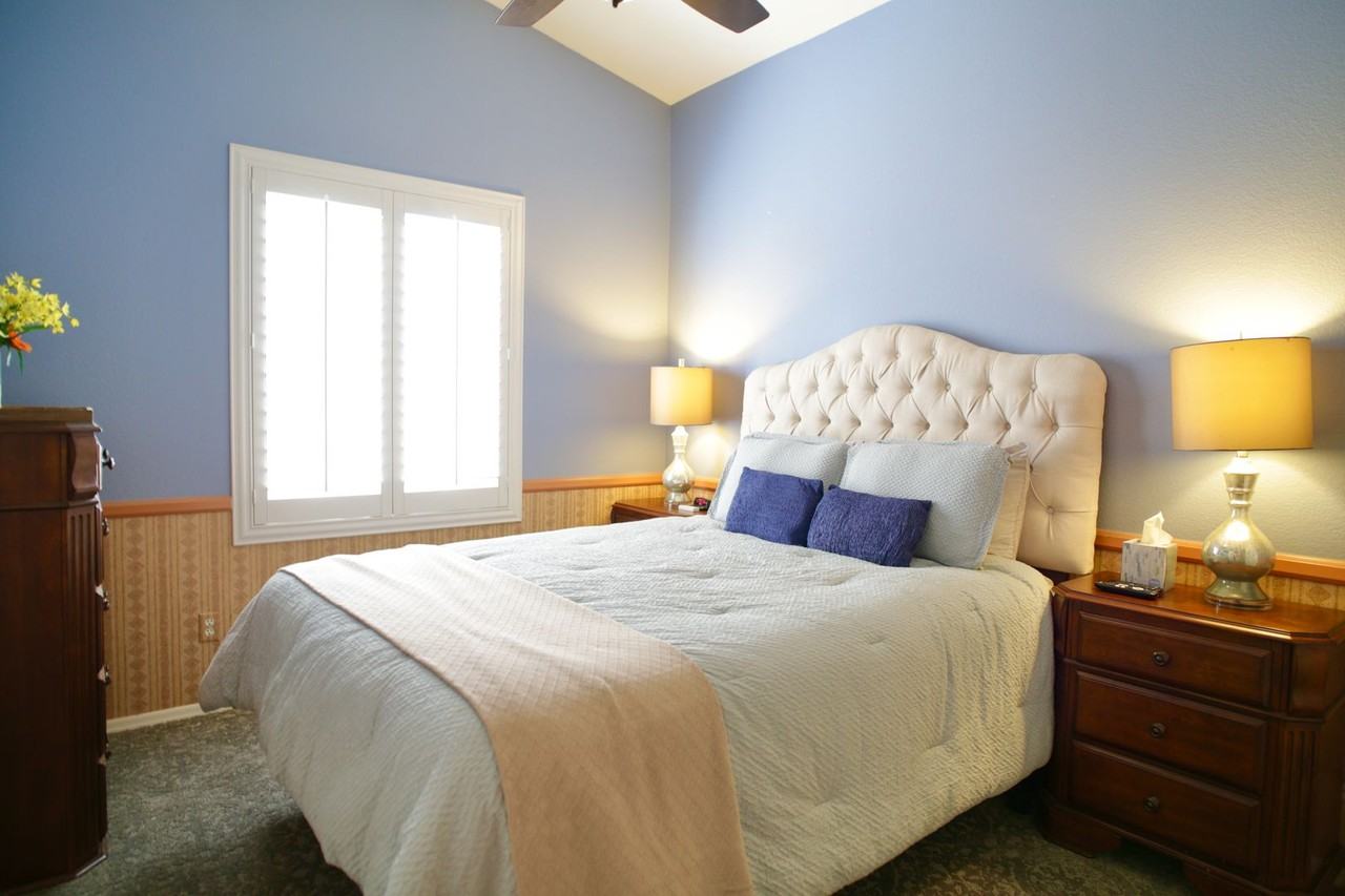 4683 S Oleander Dr - Photo 4 of 36