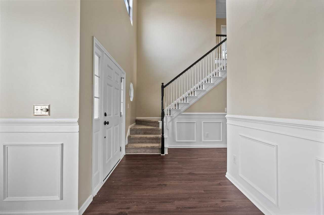 5025 Weatherstone Rd - Photo 2 of 30