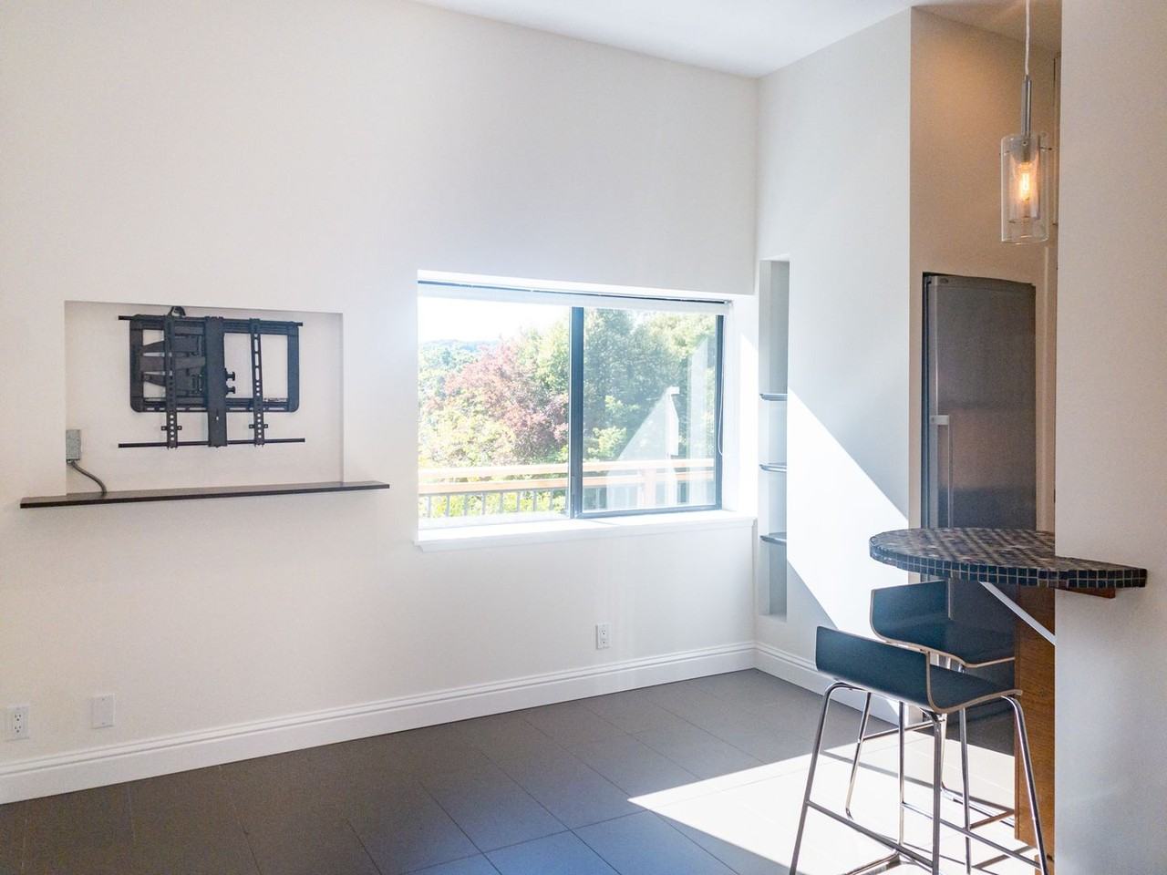 988 Meadowsweet Dr Unit C - Photo 6 of 25