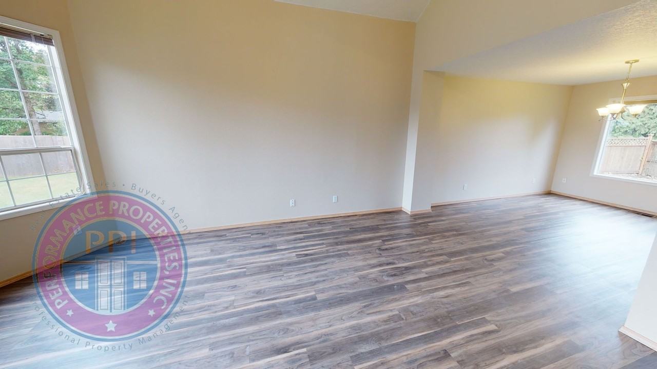 15451 Wesley Ct - Photo 2 of 32