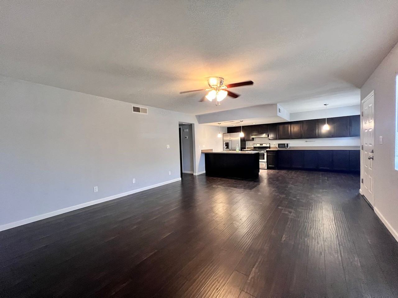 1249 N Granite Reef Rd - Photo 5 of 15