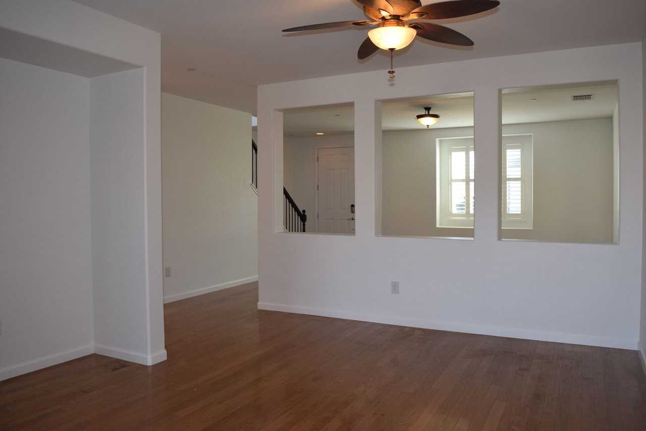 3065 Parkham Dr - Photo 7 of 20