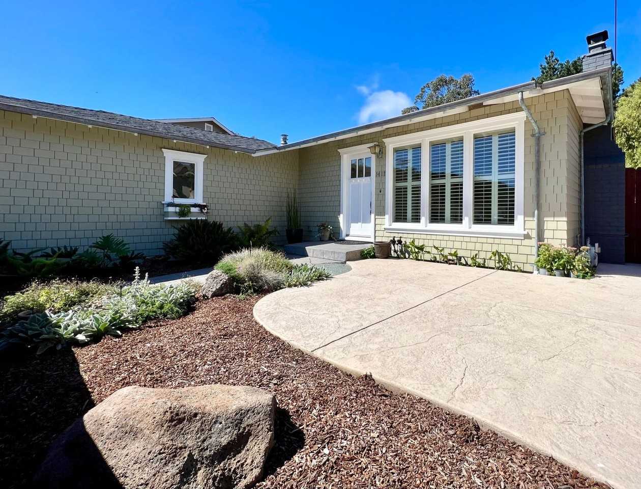 1411 Serra Dr - Photo 3 of 50