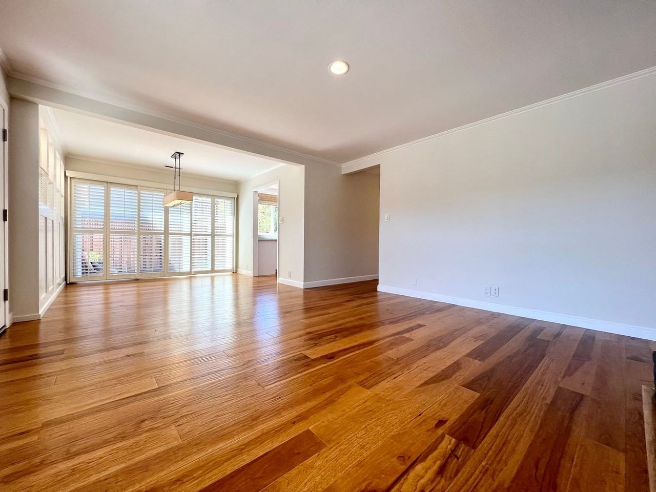 1411 Serra Dr - Photo 7 of 50