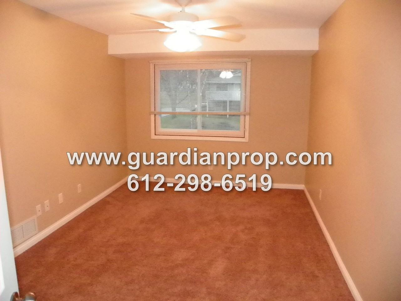 6852 Macbeth Cir - Photo 7 of 15