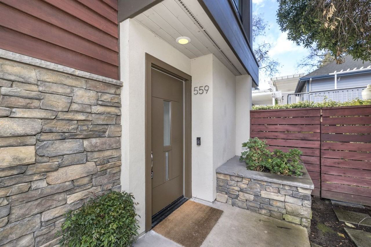 559 Lytton Ave - Photo 2 of 25