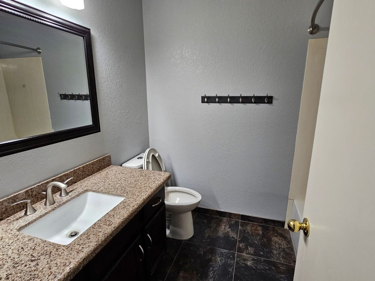 9159 W Sandra Ter - Photo 2 of 14