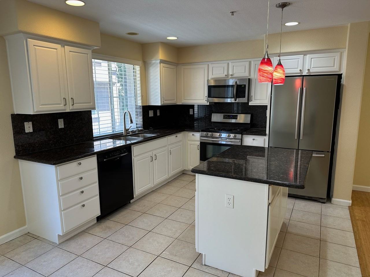 3114 Pinot Grigio Pl - Photo 2 of 8