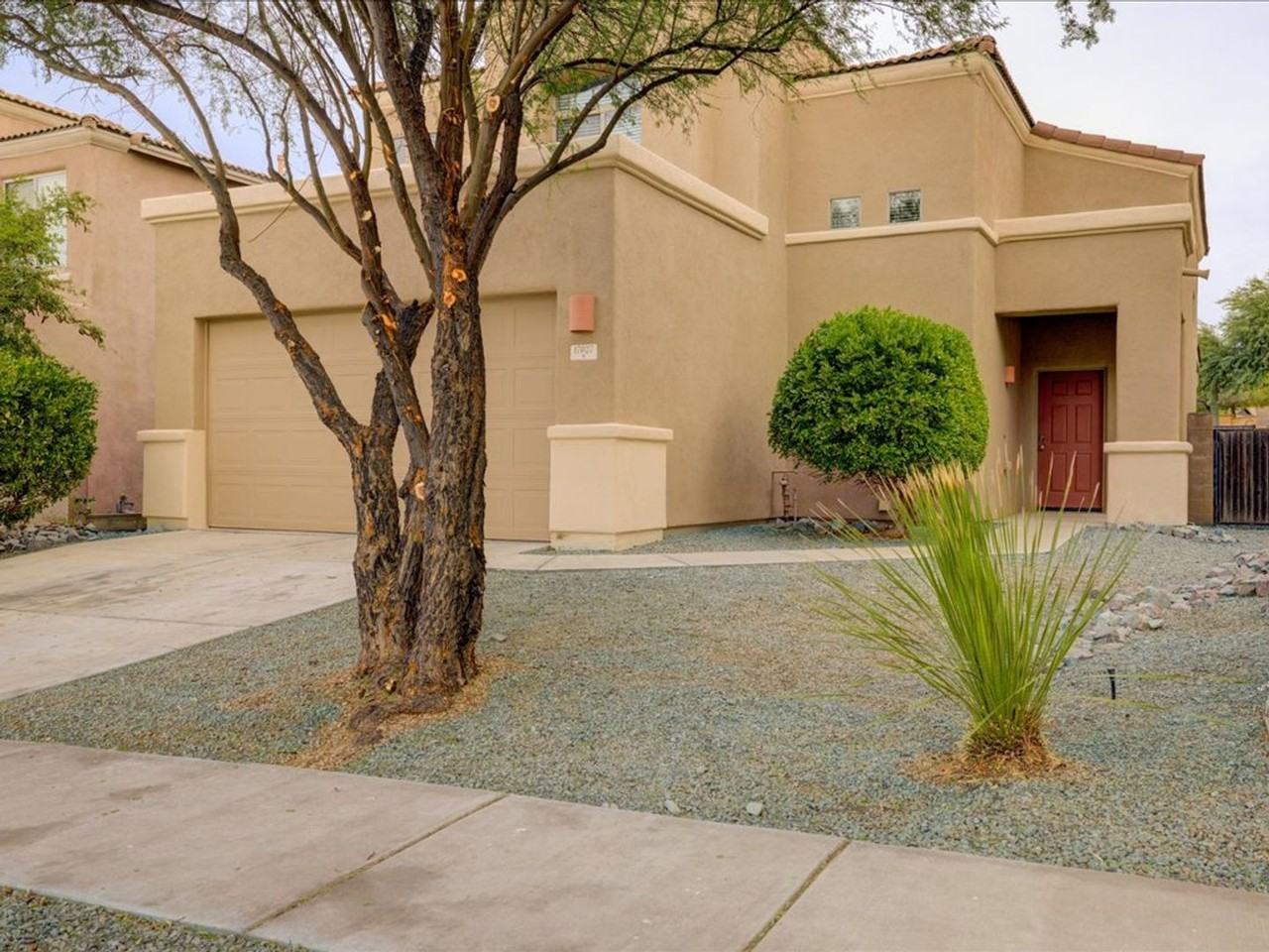 17027 S Painted Bluff Way - Photo 2 of 47