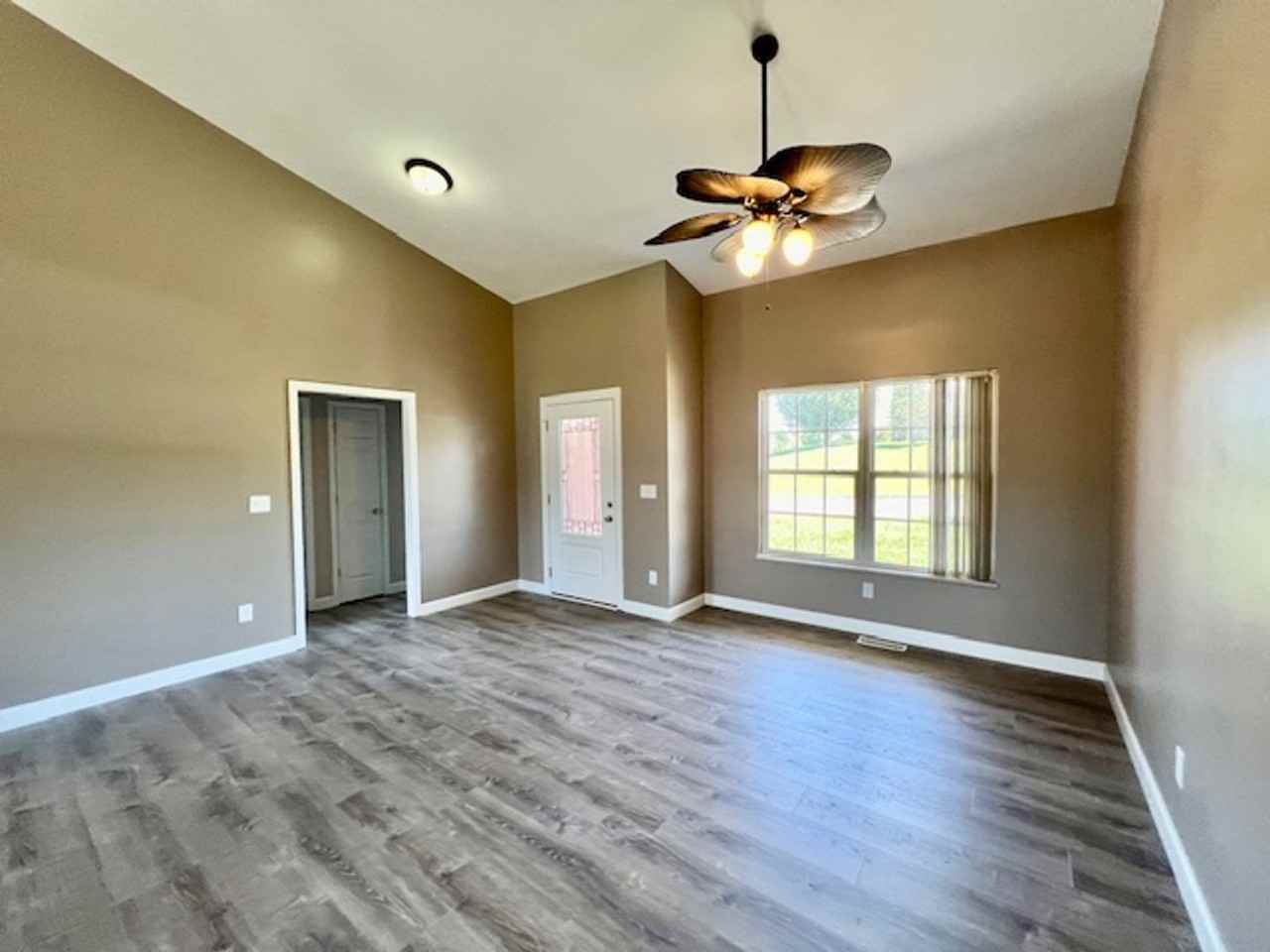 1660 Turtle Dove Trl - Photo 2 of 35