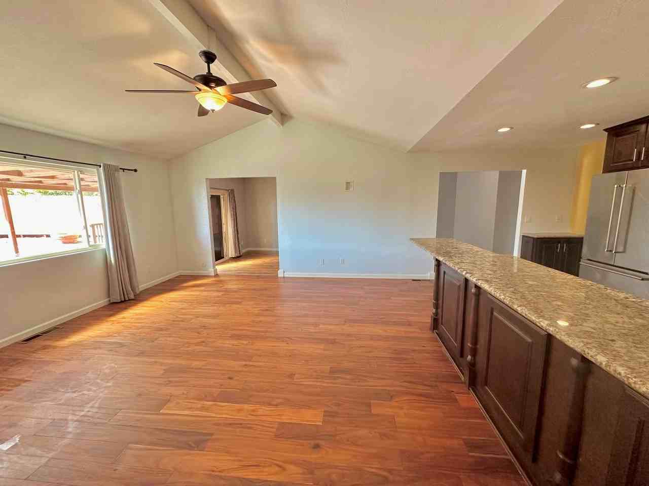 3648 San Lisa Ct - Photo 2 of 32