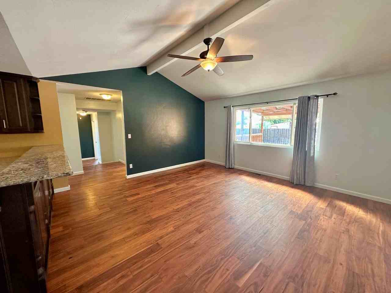 3648 San Lisa Ct - Photo 5 of 32