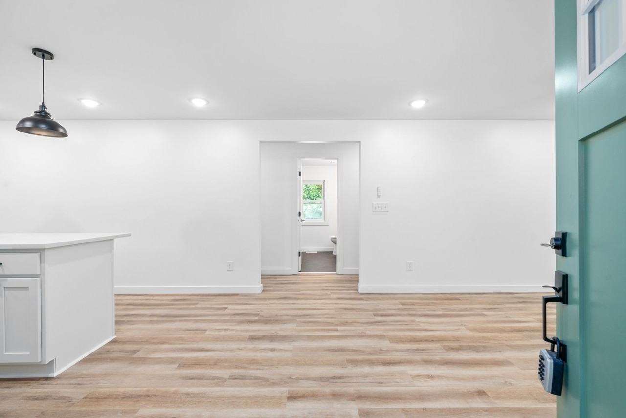 1120 Kingston Springs Rd - Photo 4 of 22