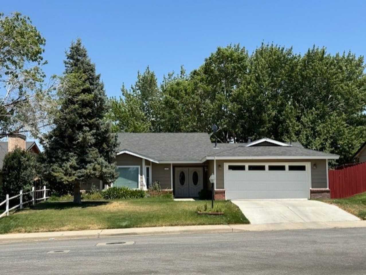 1272 El Rancho Dr - Photo 2 of 13