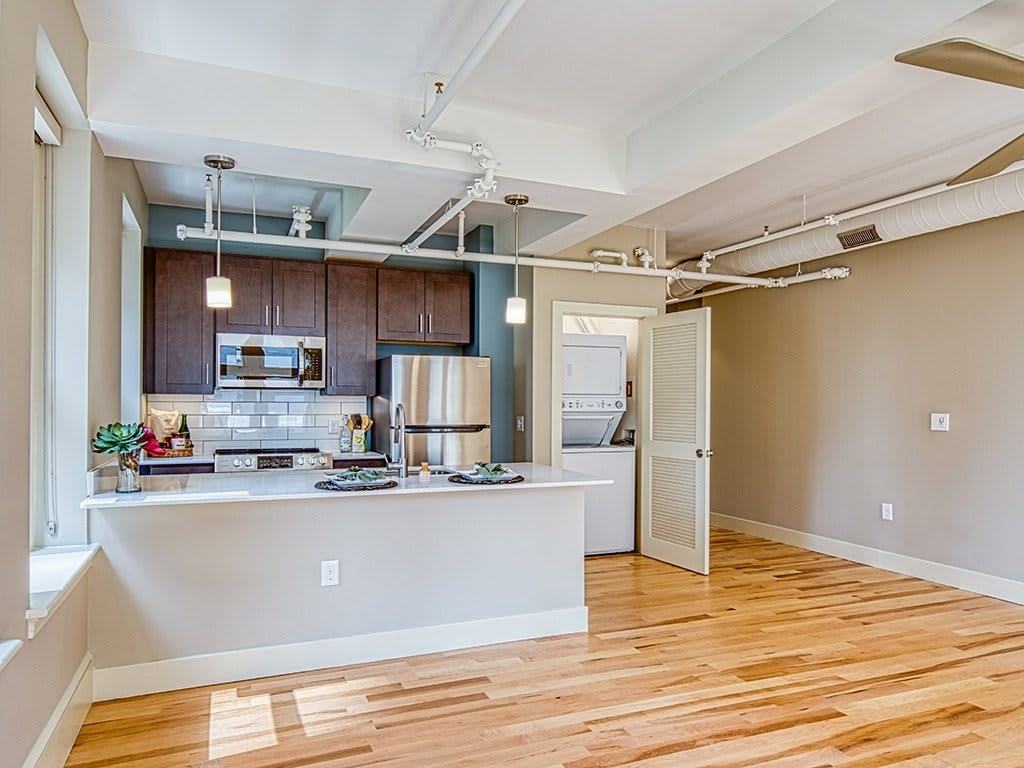 Stumpf Flats on Main - Photo 5 of 32