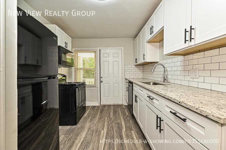 3429 Tappan Pl #2 - Photo 7 of 17