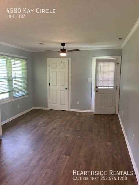 4580 Kay Cir - Photo 2 of 10
