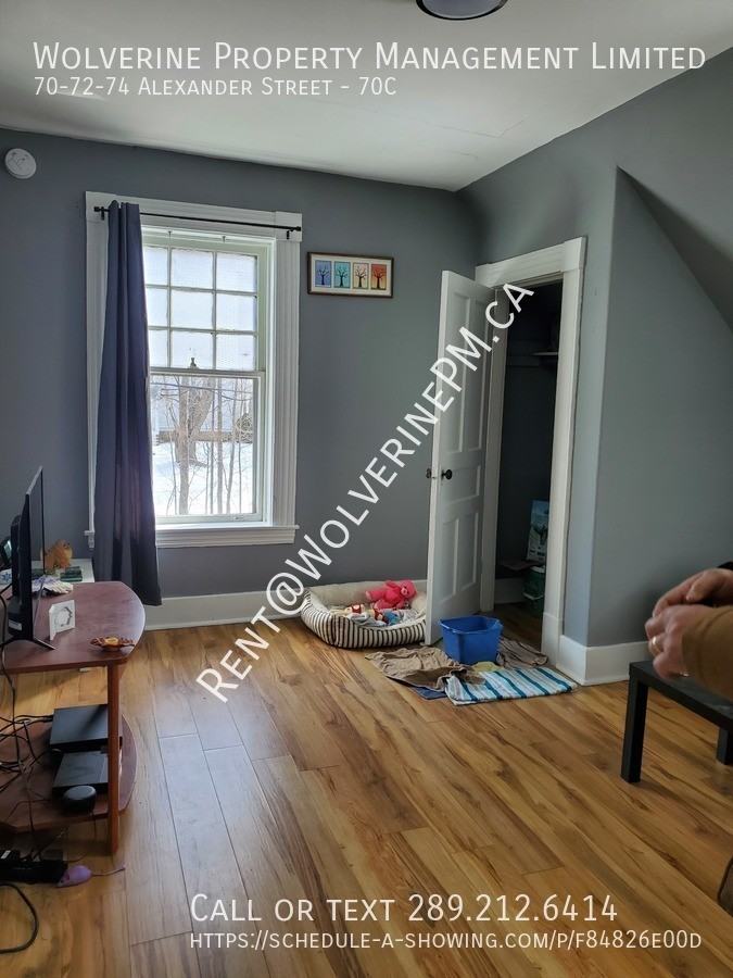 74 70-72-74 Alexander Street #70C - Photo 5 of 12