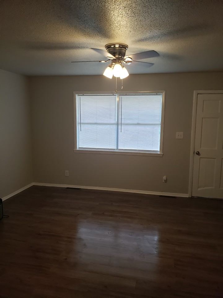 525 Maple St #NA - Photo 3 of 19