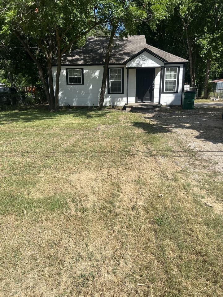 3724 Memorial Dr #NA - Photo 2 of 19