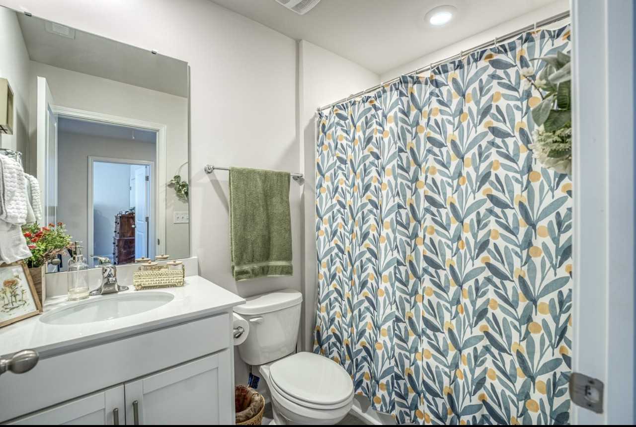 8 Chambers Garden Dr #8 - Photo 4 of 20