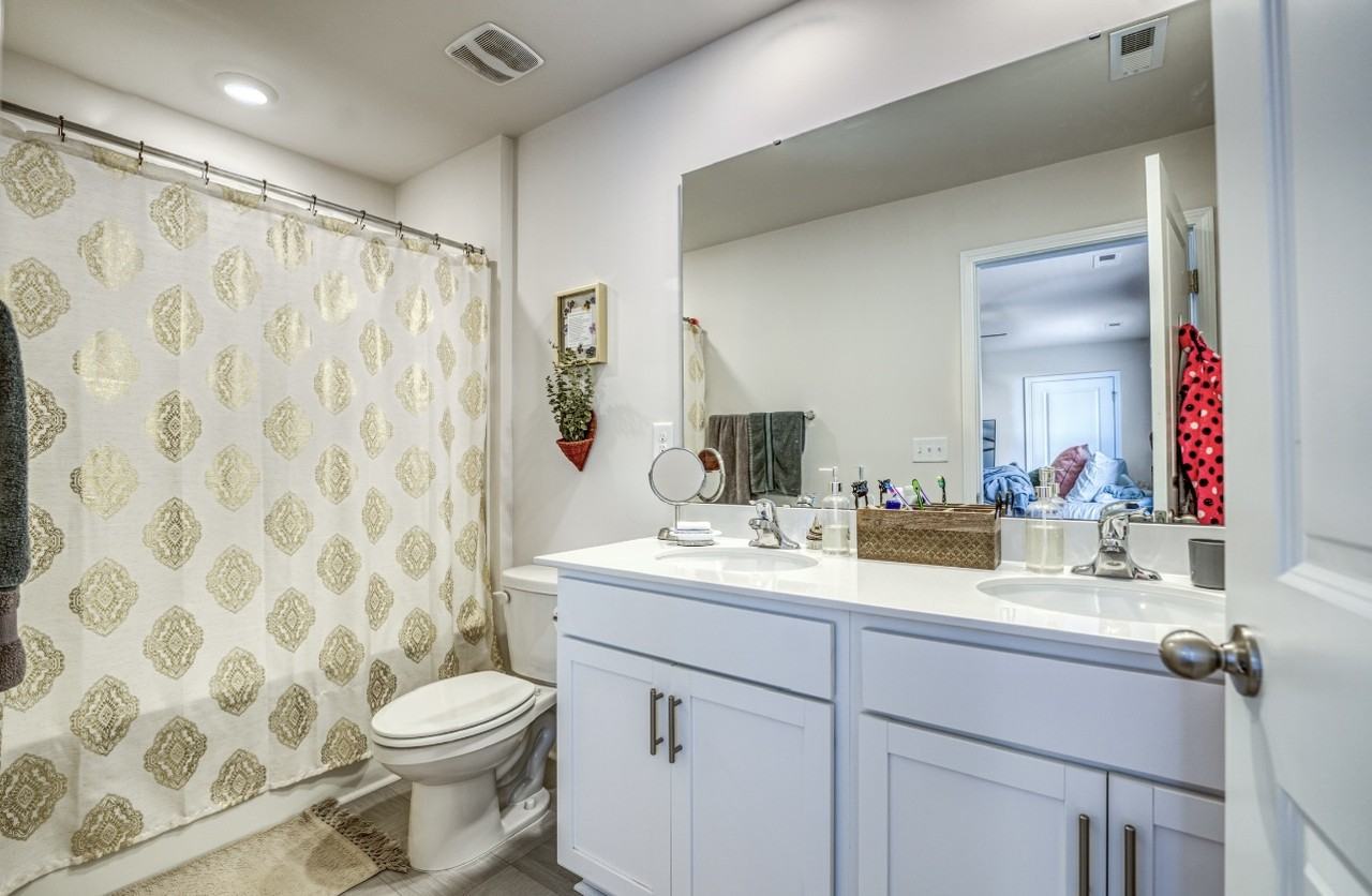 8 Chambers Garden Dr #8 - Photo 7 of 20