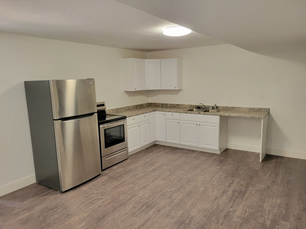317 Arrowhead Dr #BS - Photo 4 of 14