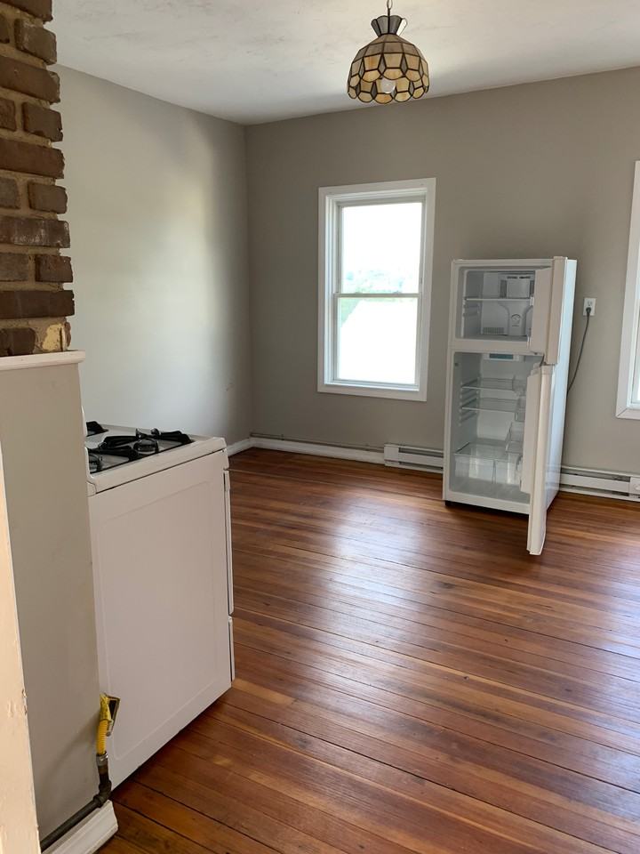 36 Woodland St #3rdFL - Photo 2 of 17