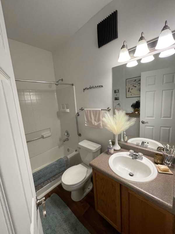 6805 S Field St #202 - Photo 3 of 11