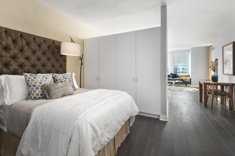 20 W Randolph St - Photo 3 of 9