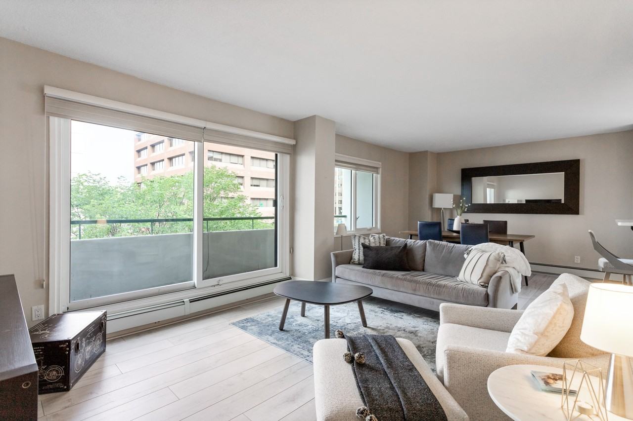 9725 106 St Nw #702 - Photo 2 of 29