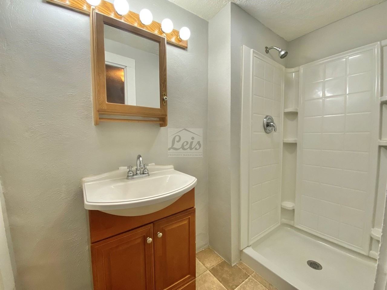 120 Montgomery Greenville - Photo 3 of 9