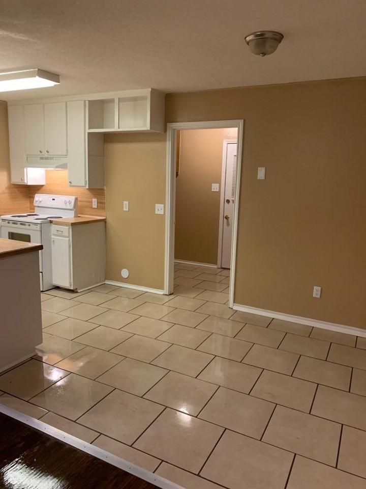 13541 Sheldon Lane - Photo 2 of 8