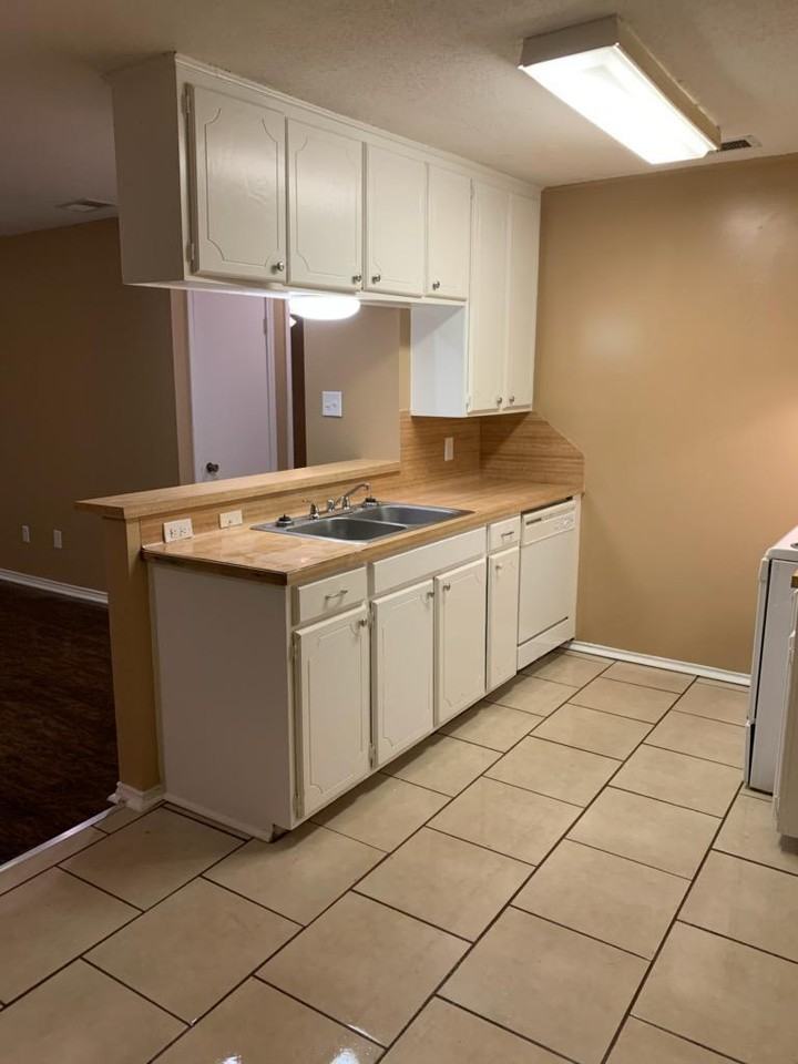 13541 Sheldon Lane - Photo 3 of 8