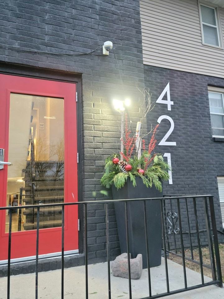 421 College Avenue, Unit 106 - Photo 4 of 15