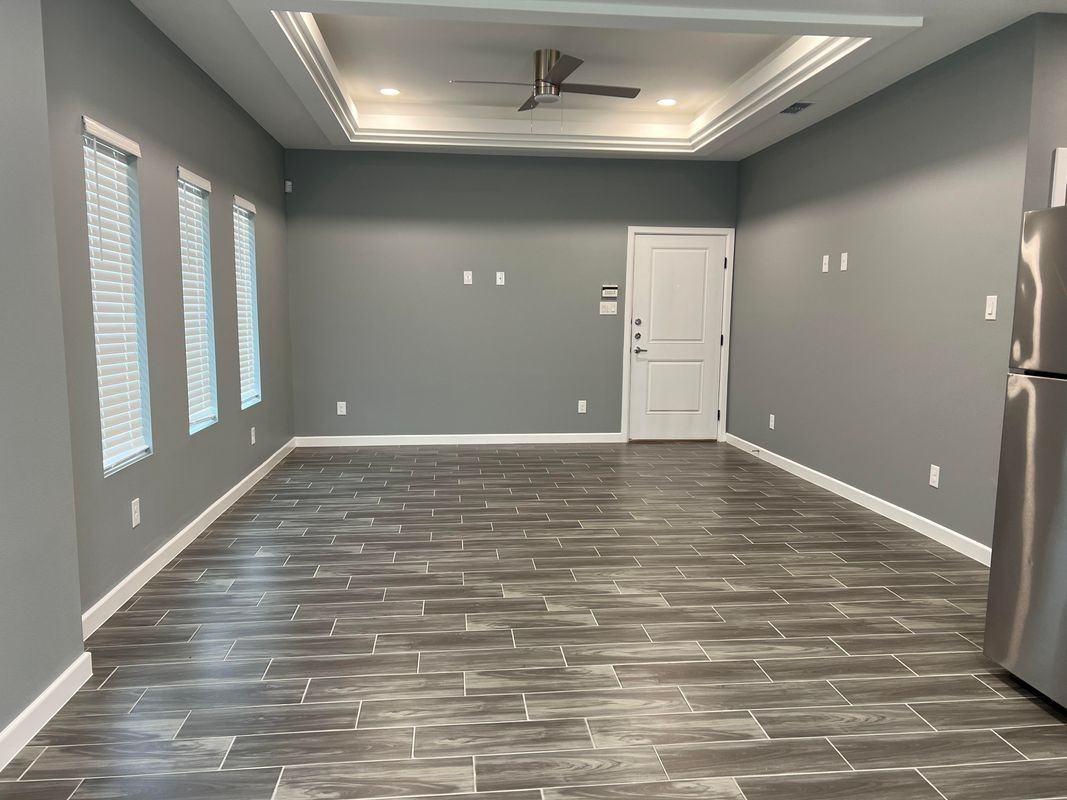 3104 W Driftwood St - Photo 2 of 18