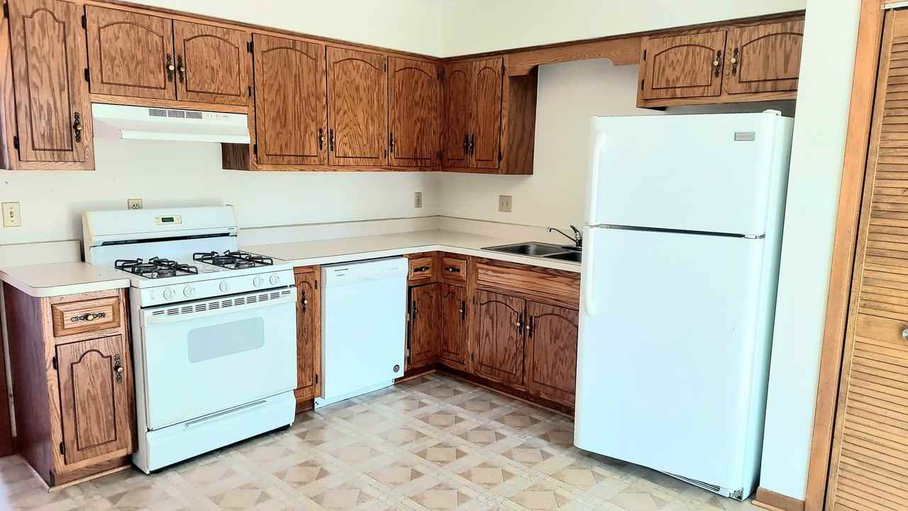 73 Joy St - Photo 2 of 21