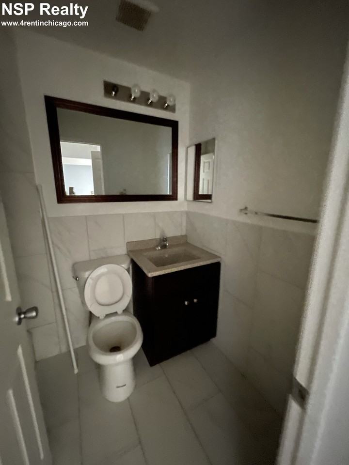 N Pine Ave #510 - Photo 2 of 2