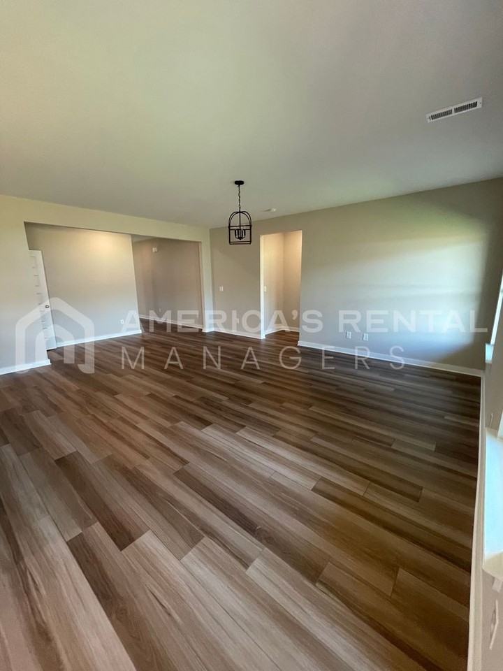 106 Edisto Cir - Photo 6 of 36