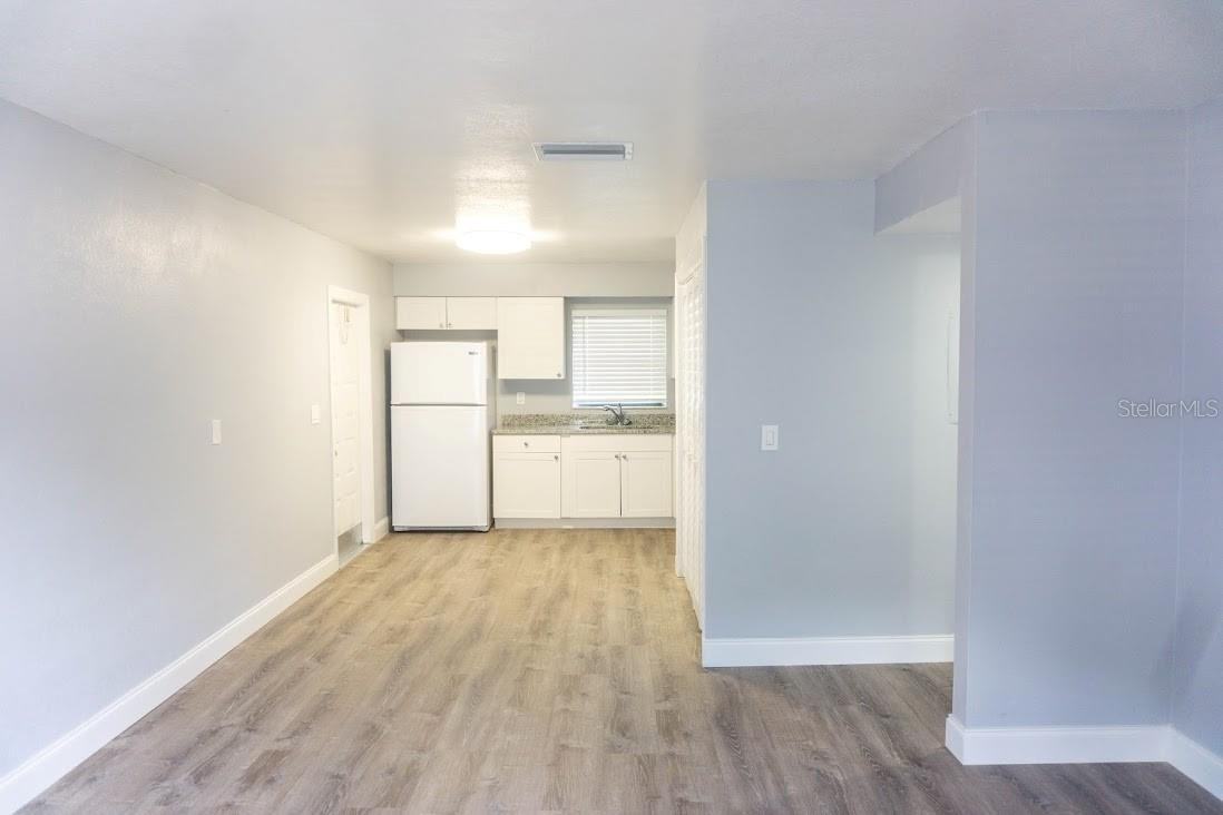 5706 N Lincoln Ave #C - Photo 6 of 26