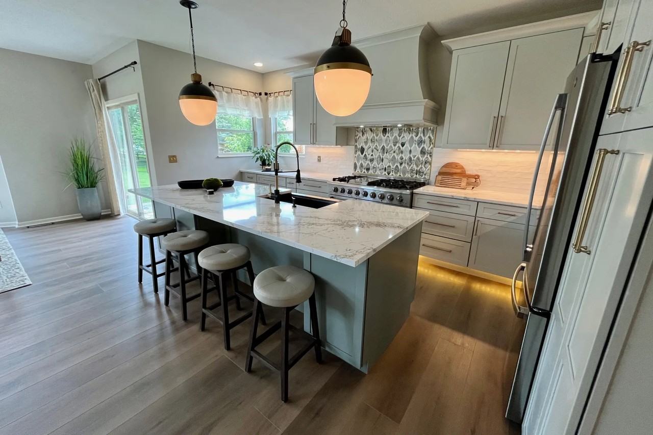 9525 Gibson Dr - Photo 3 of 33