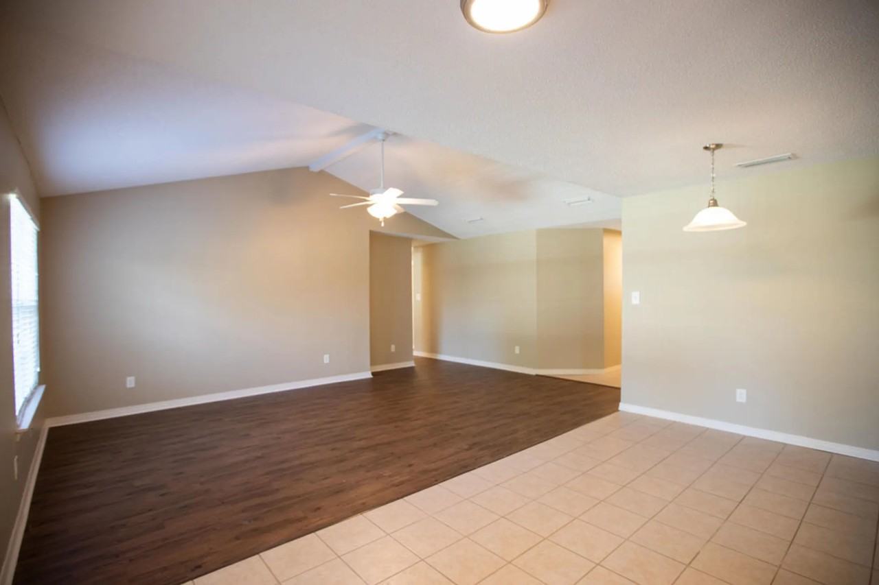 125 Summerfield Dr - Photo 3 of 14
